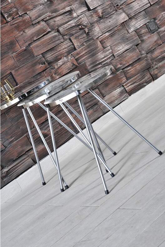 Silver Metal Zigon Coffee Table Silver Metal Zigon Coffee Table
